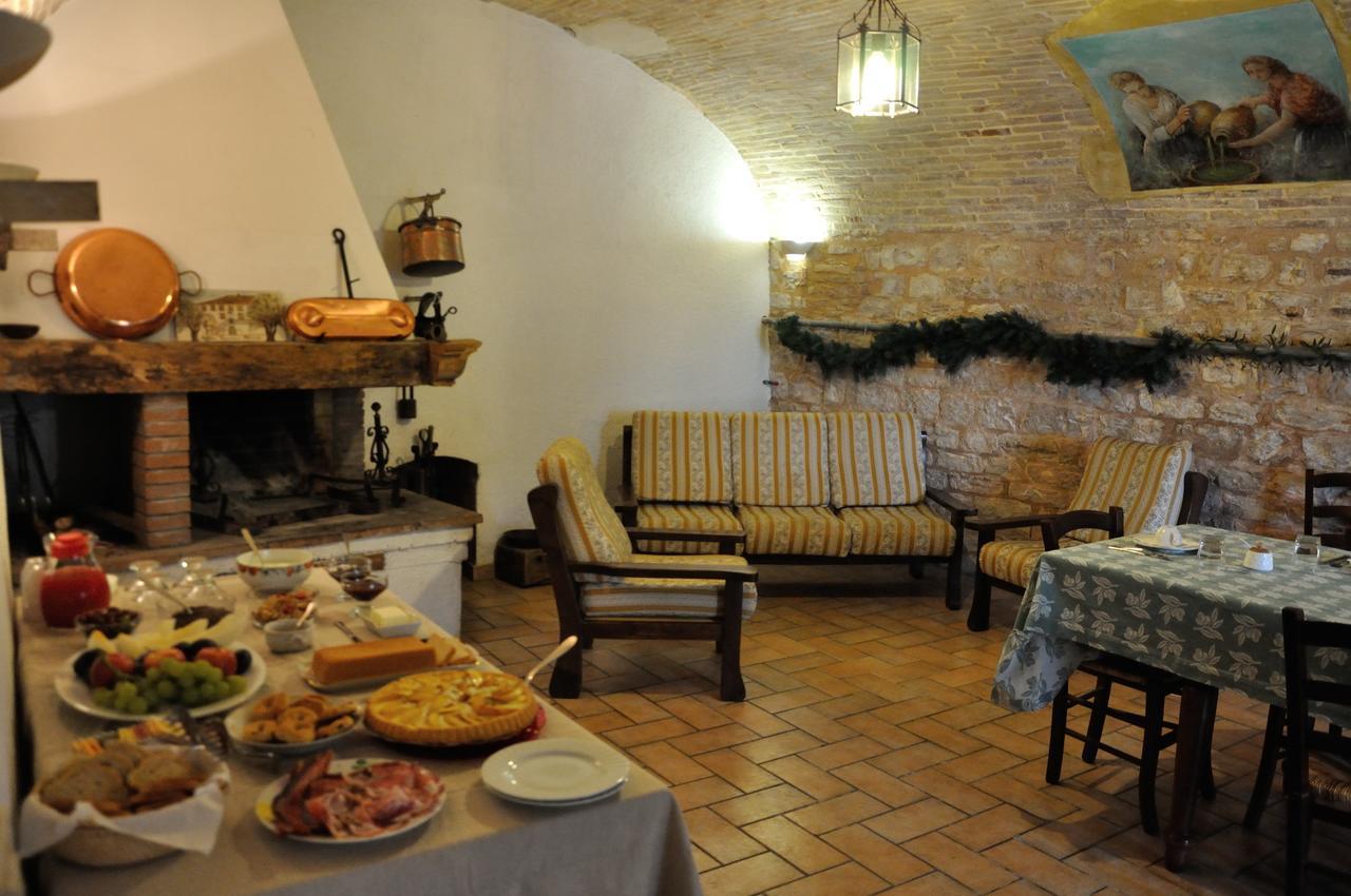 Agriturismo Antico Frantoio Foligno Esterno foto